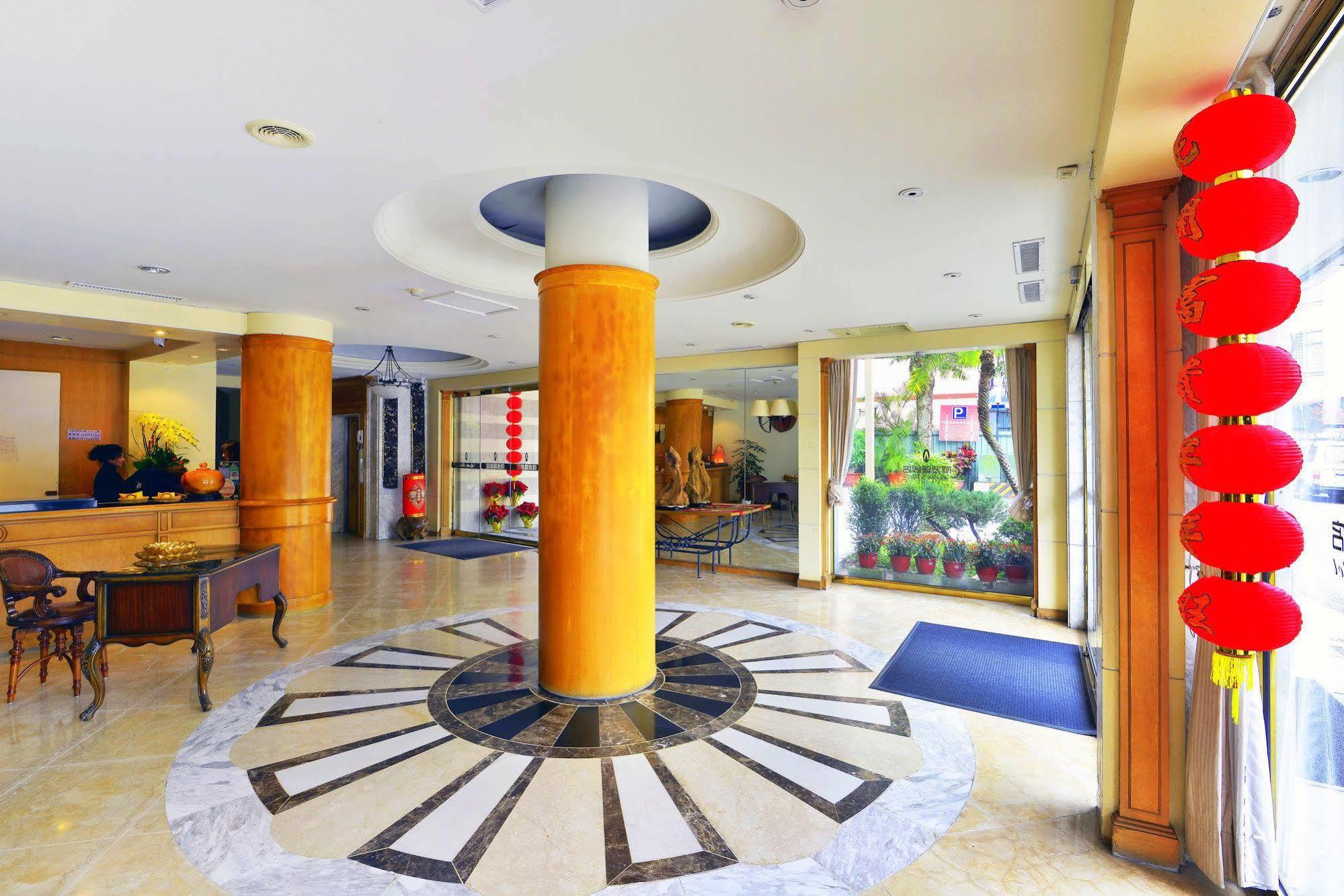 Apollo Hotel Puli Exteriér fotografie